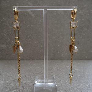 Bling Safety-Pins långa guldfärgade örhängen med kedjor och spetsdetaljer