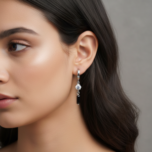 Örhängen med svart detalj och cubic zirconia