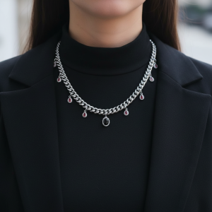 Halsband i rostfritt stål med cubic zirconia