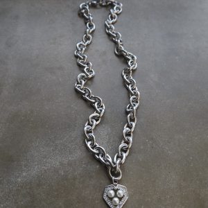 I Heart You ett halsband I rostfritt stål med ett hjärta