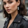 Silverfärgade BABE-örhängen med cubic zirconia